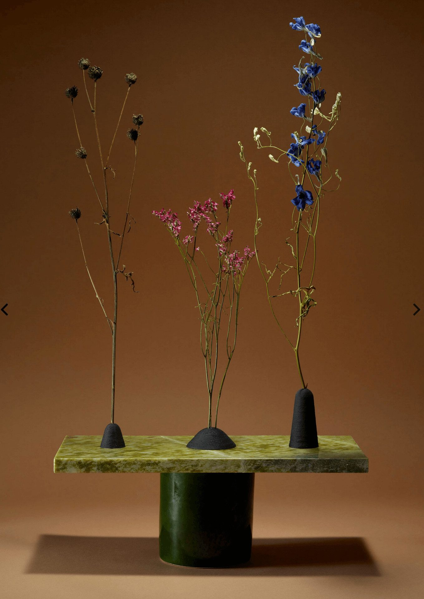 Flora Display aus Ton (Set, schwarz) – Bild 3